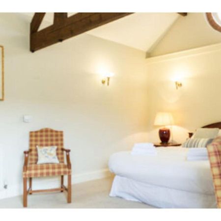The Bull Inn Bourne Luaran gambar